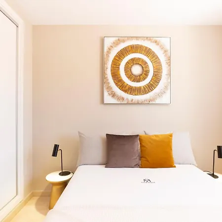 Martalia Aticos Deluxe Apartment *